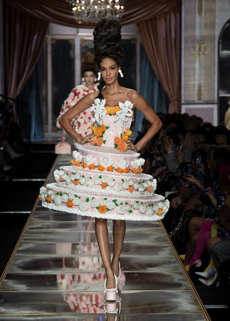 D&eacute;fil&eacute; Moschino automne-hiver 2020-2021