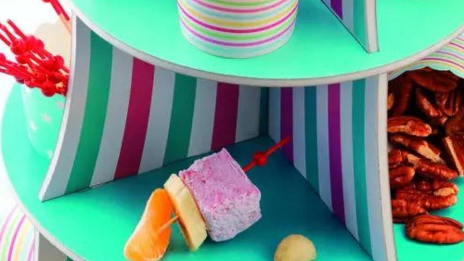Guimauves, fondue au chocolat blanc et fruits d’automne