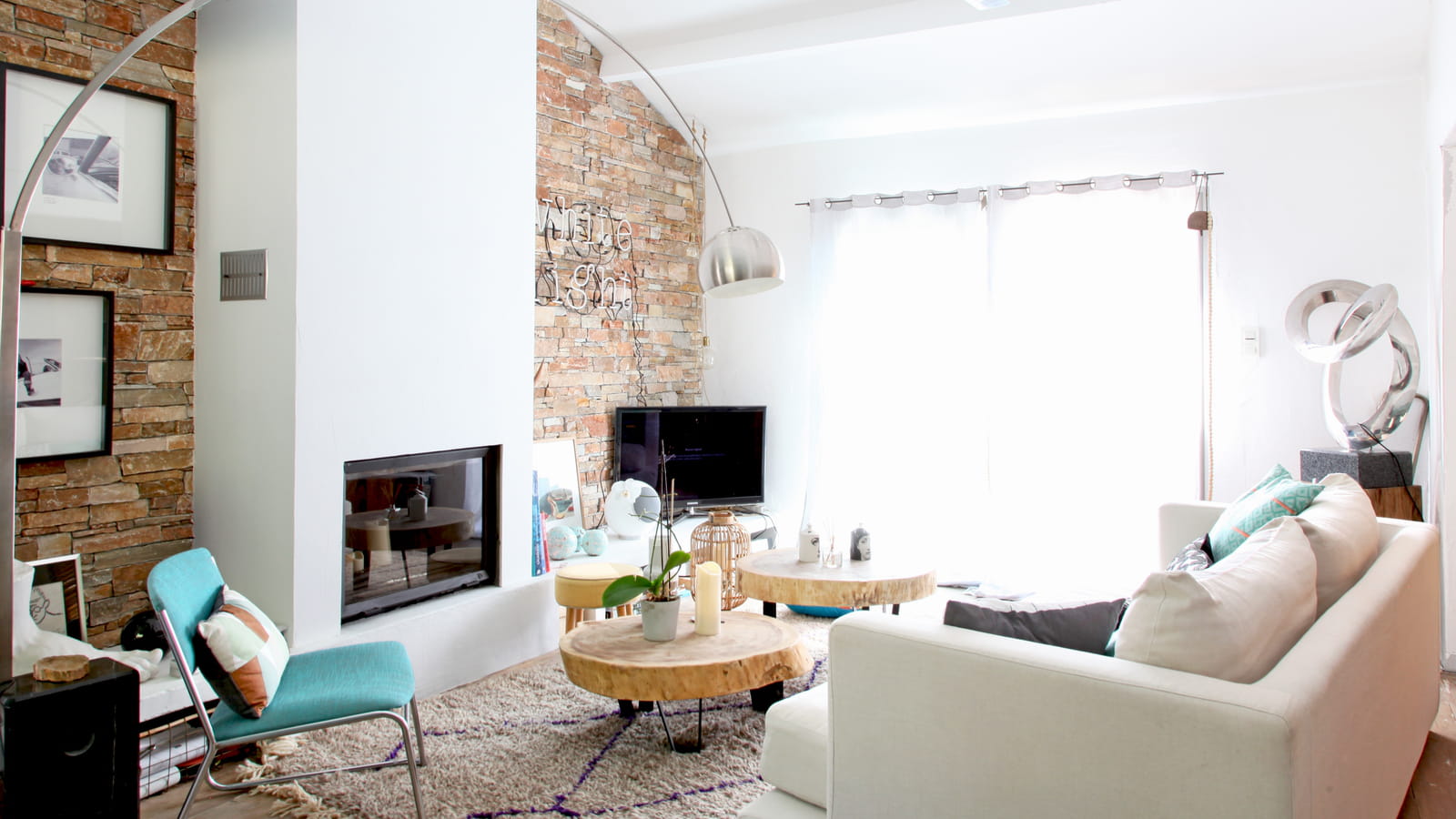 Contemporaine