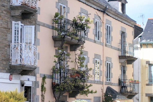 Sur deux &eacute;tages