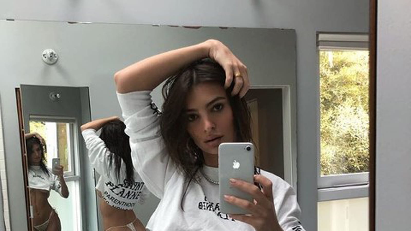 Emily Ratajkowski