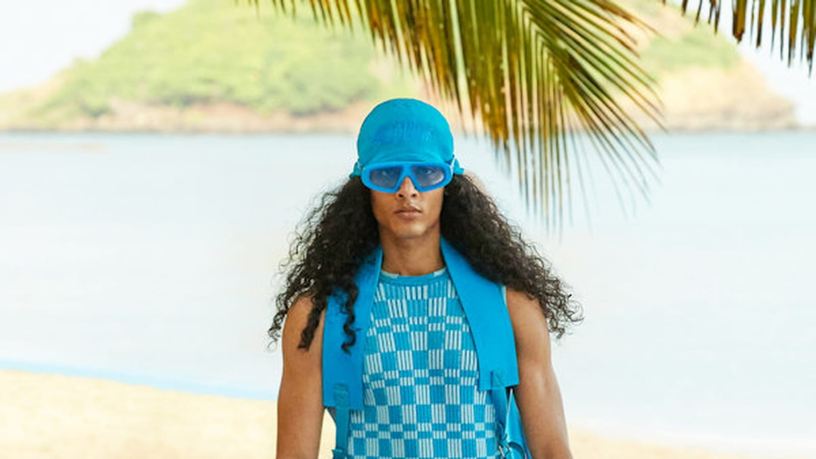 Look 13