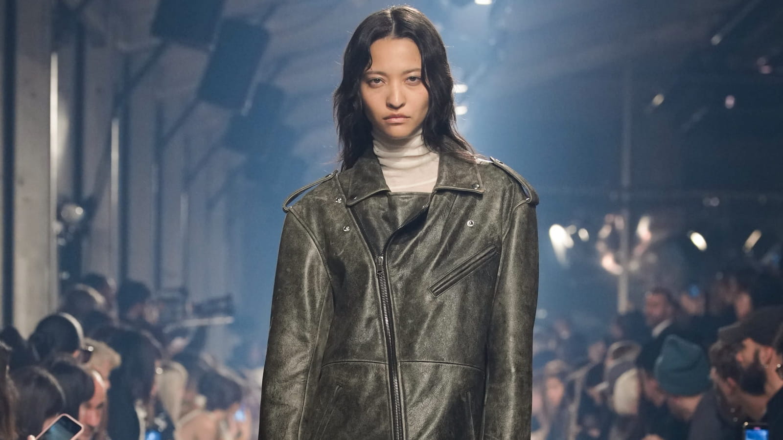 Look 19