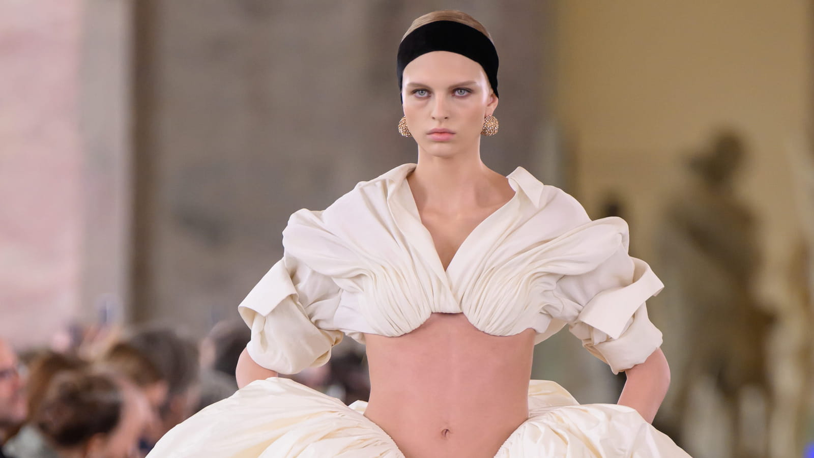Look 12