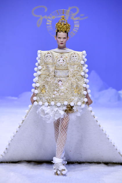 D&eacute;fil&eacute; Guo Pei printemps-&eacute;t&eacute; 2020