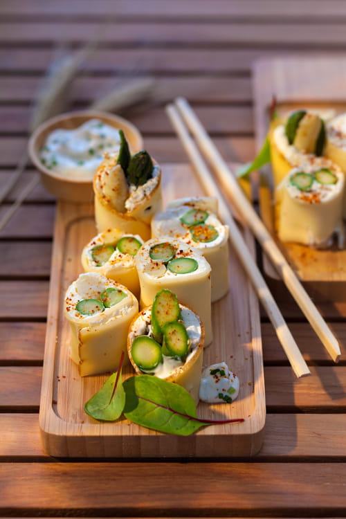 Bouchées d'asperges, piment d'Espelette et Fol Epi