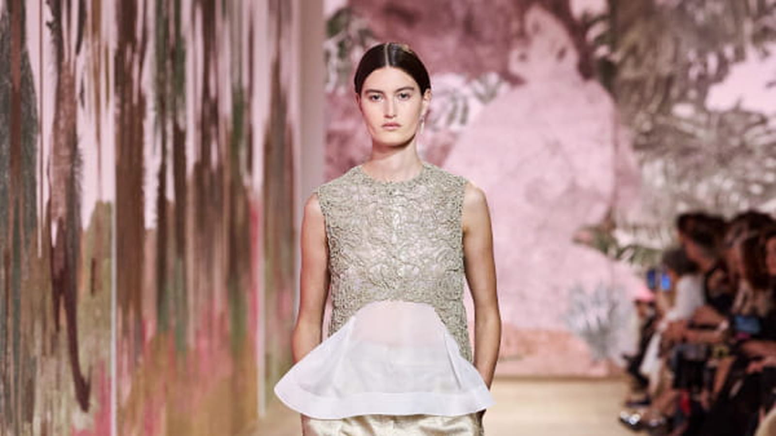 Look 50