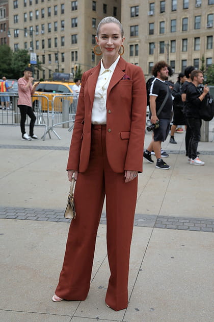 Emily Blunt au d&eacute;fil&eacute; Tory Burch