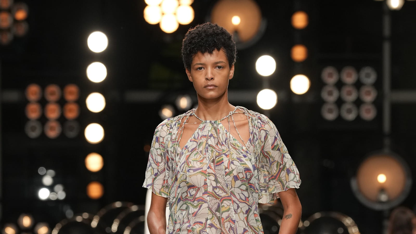 Look 24