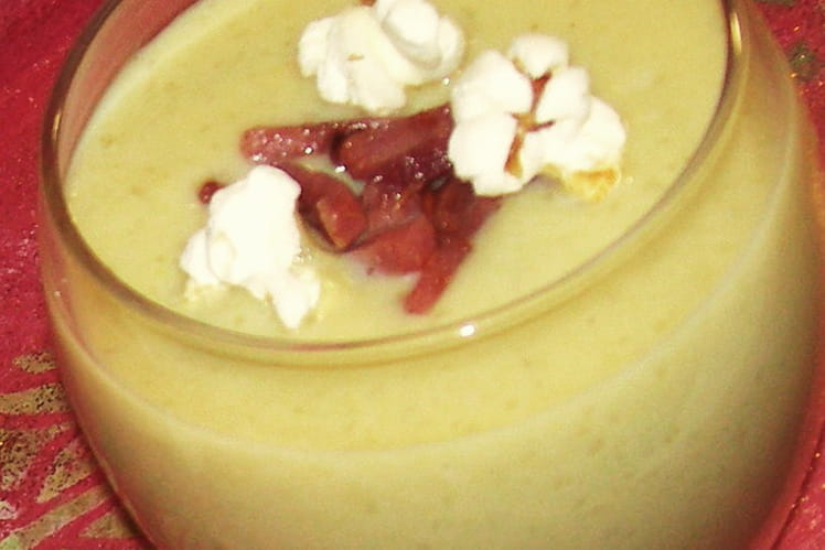 Recette de Velouté poireau-pomme de terre : la recette facile