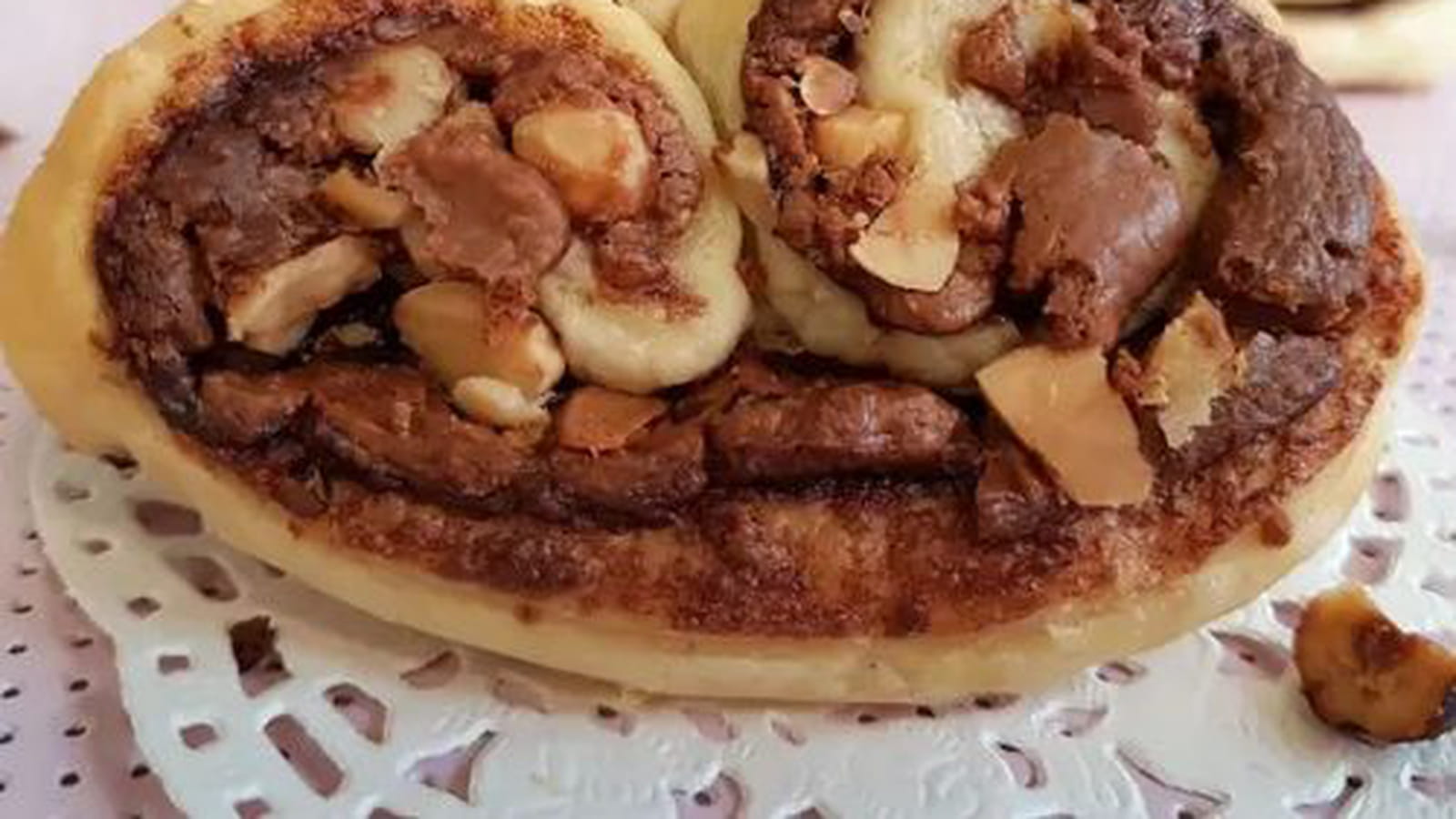 Palmiers feuilletés pâte à tartiner, praliné, amande et noisettes
