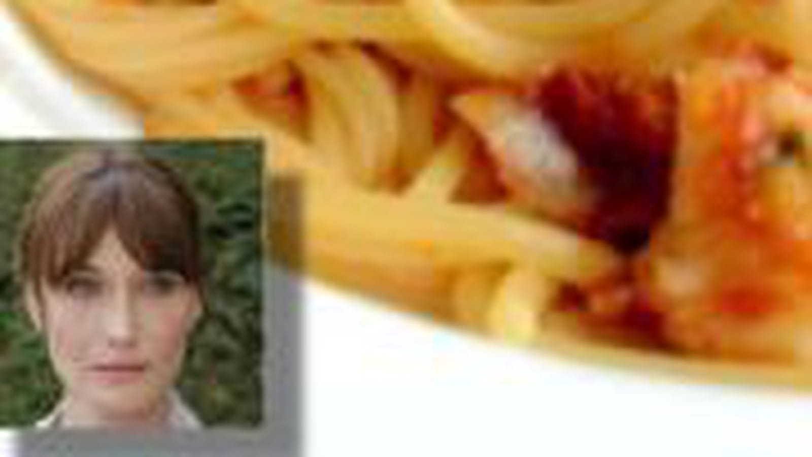 Carla Bruni pâtes à la sauce tomate