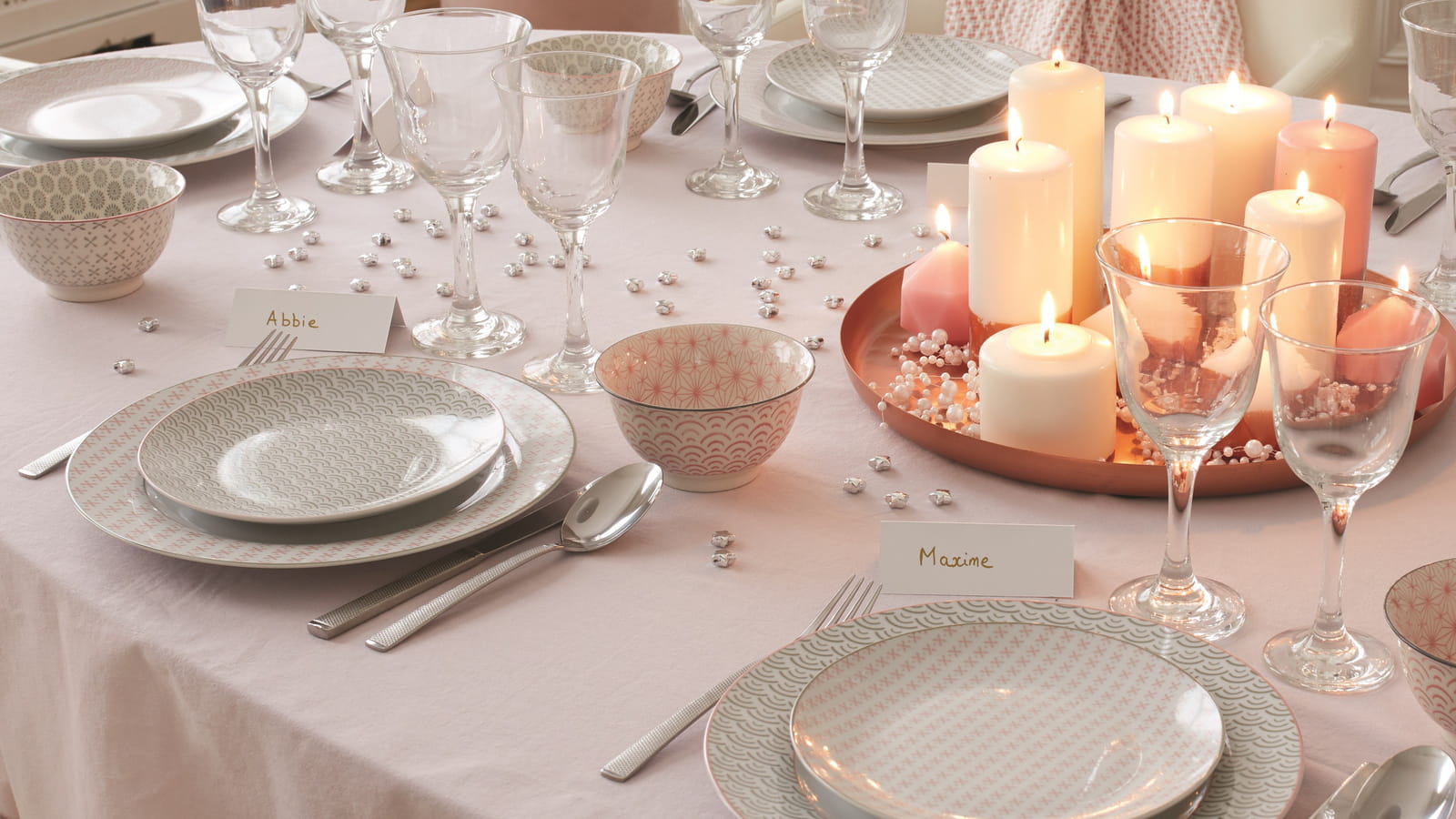 Blanc et rose poudré