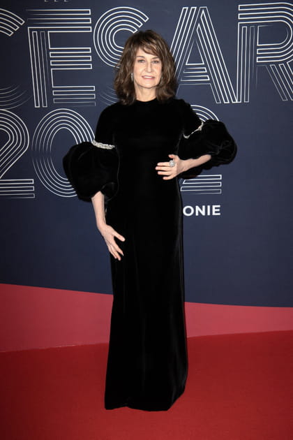 Val&eacute;rie Lemercier en robe noire &agrave; manches ballons St&eacute;phane Rolland