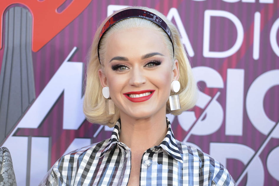 Le carr&eacute; court de Katy Perry