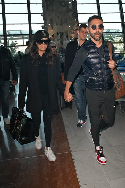 Eva Longoria et son mari Jos&eacute; Antonio Baston &agrave; l'a&eacute;roport de Nice&nbsp;: Goodbye Cannes&nbsp;!