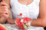 Les chercheurs l'ont constaté : les personnes qui ne mangent pas assez de fruits et légumes mais boivent cette boisson ont une meilleure santé mentale