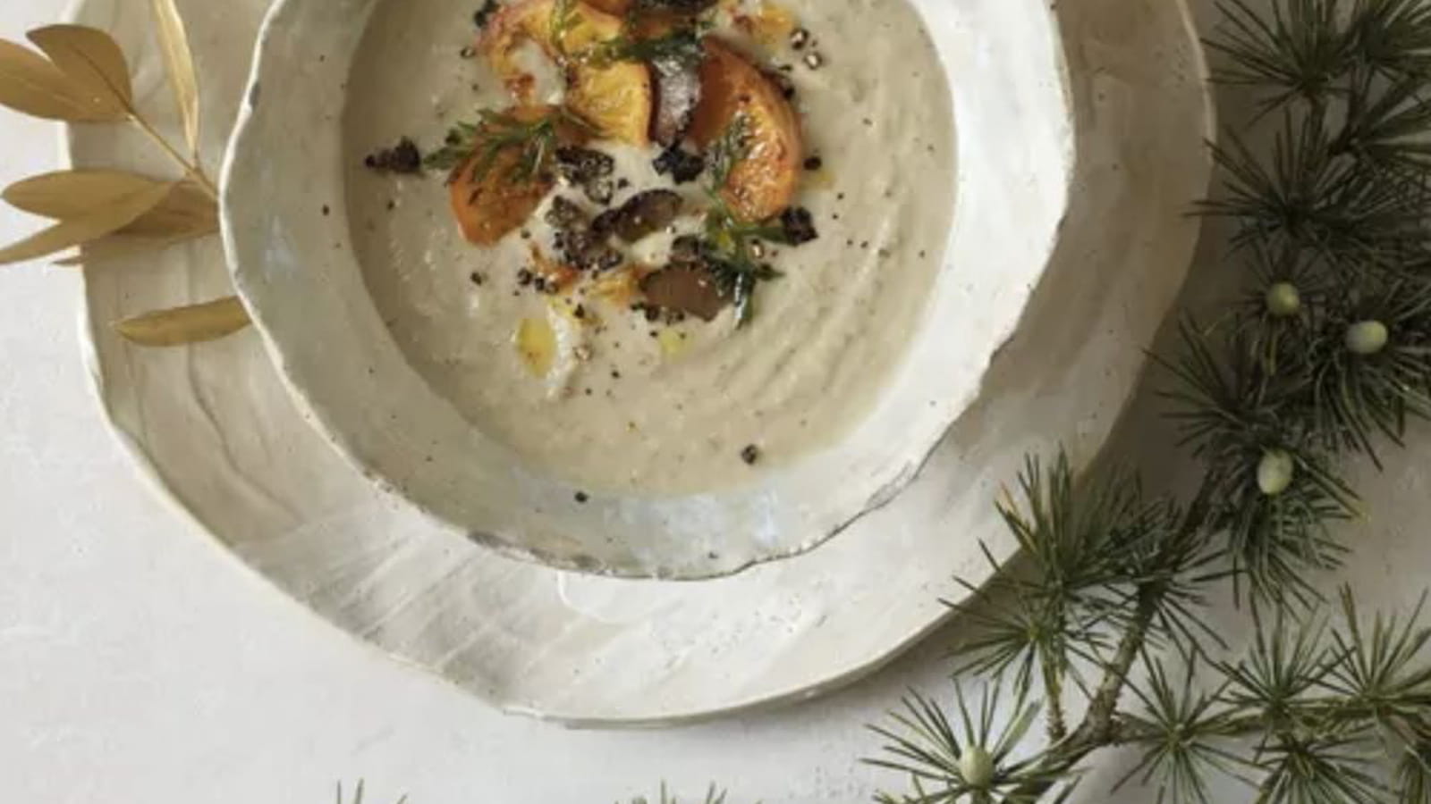 Soupe de topinambour et huile de truffe