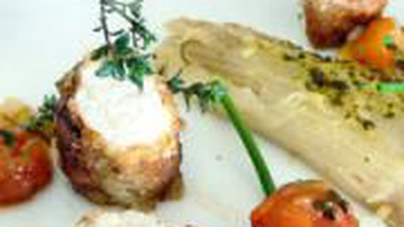 Lapin pané, coeur de céleri et compotée de tomates