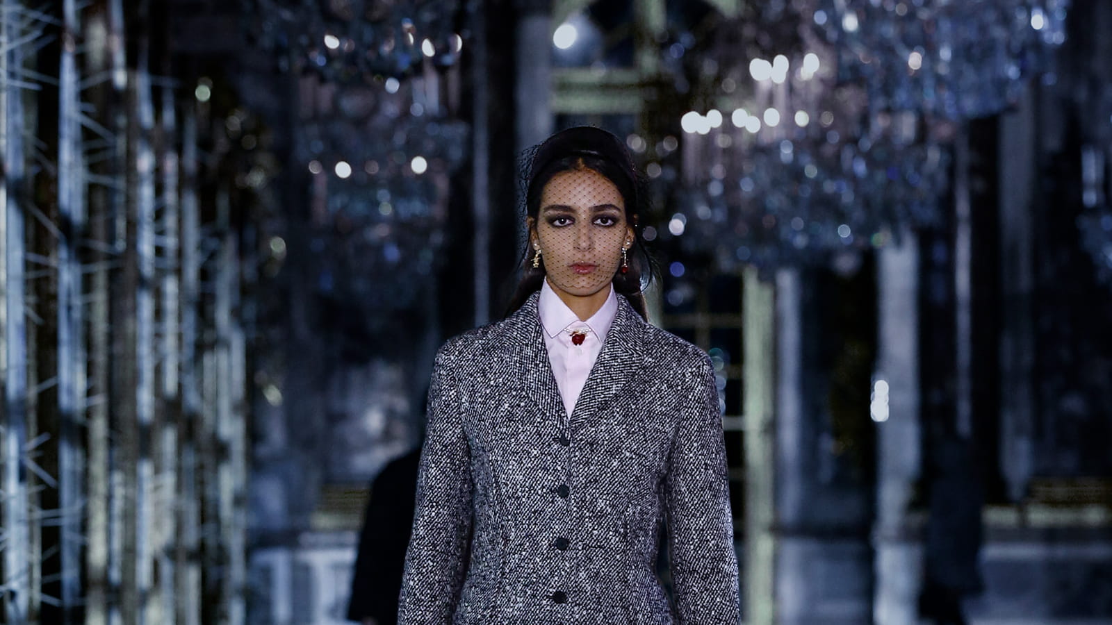 Look 12