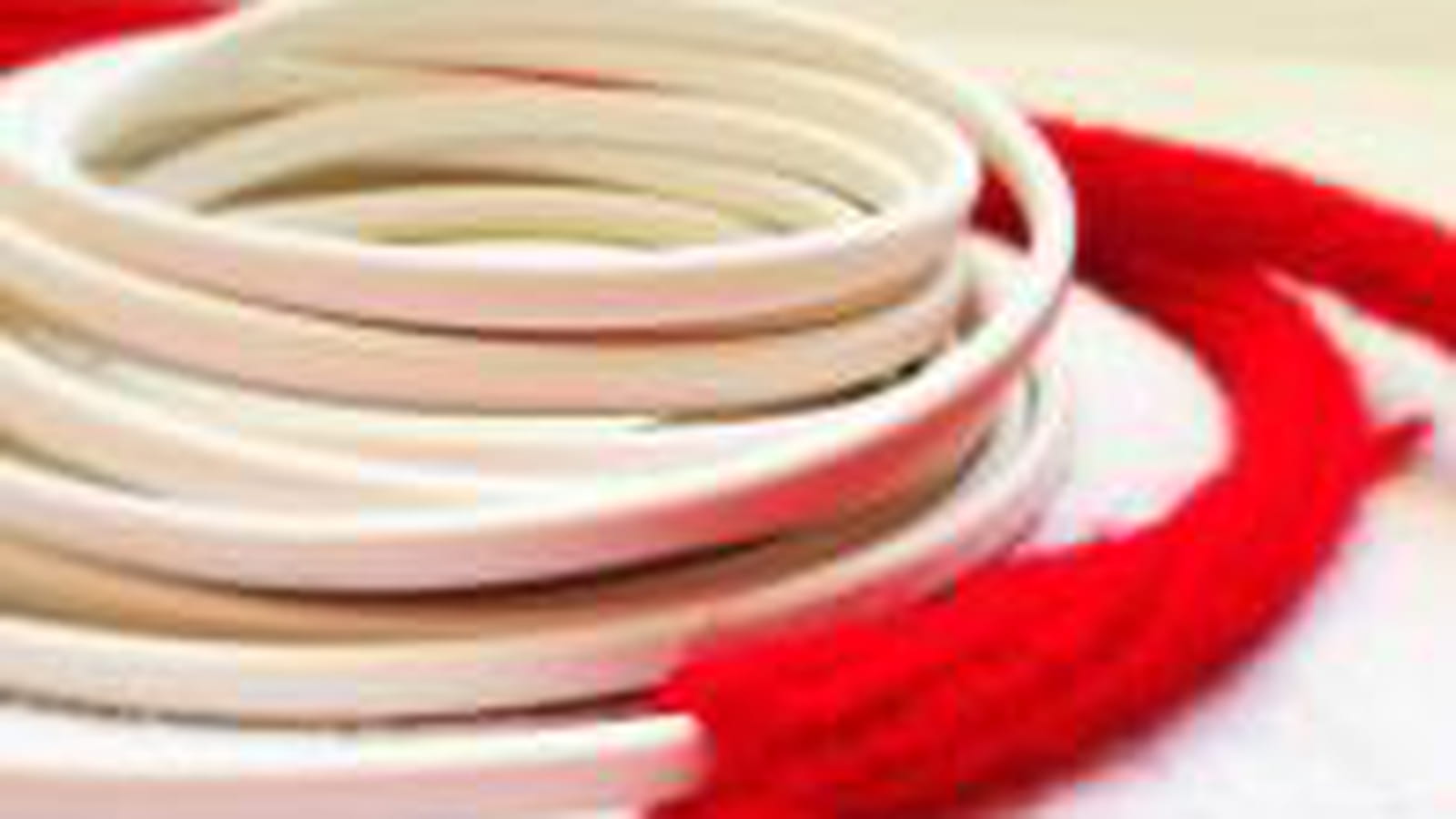 Enfiler le tricotin