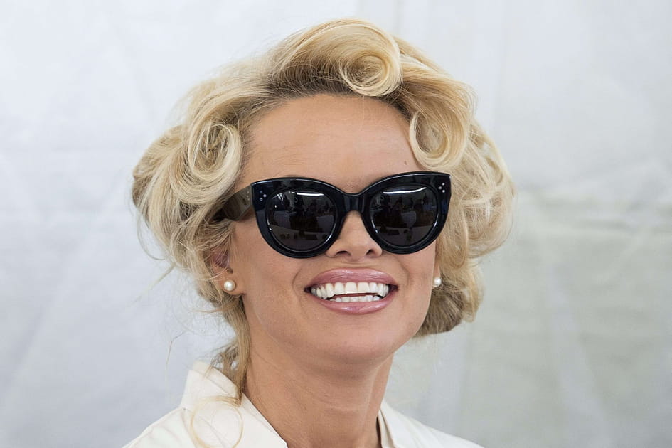 La coupe 50's de Pamela Anderson