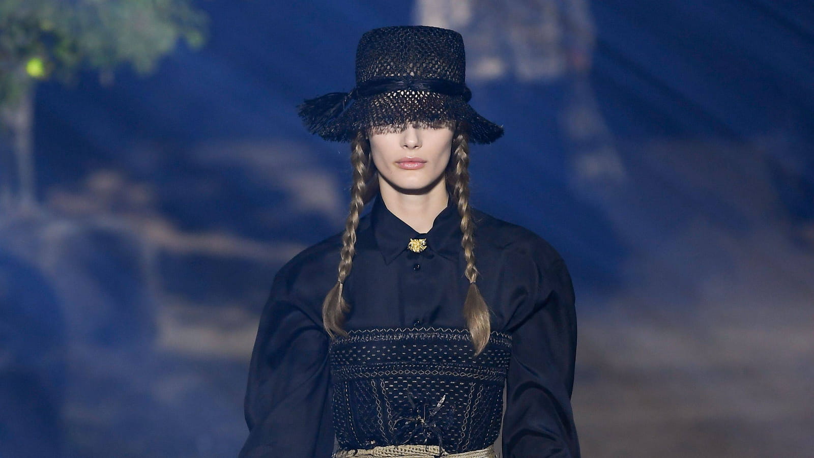 Look 52