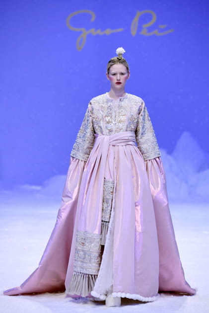 D&eacute;fil&eacute; Guo Pei printemps-&eacute;t&eacute; 2020