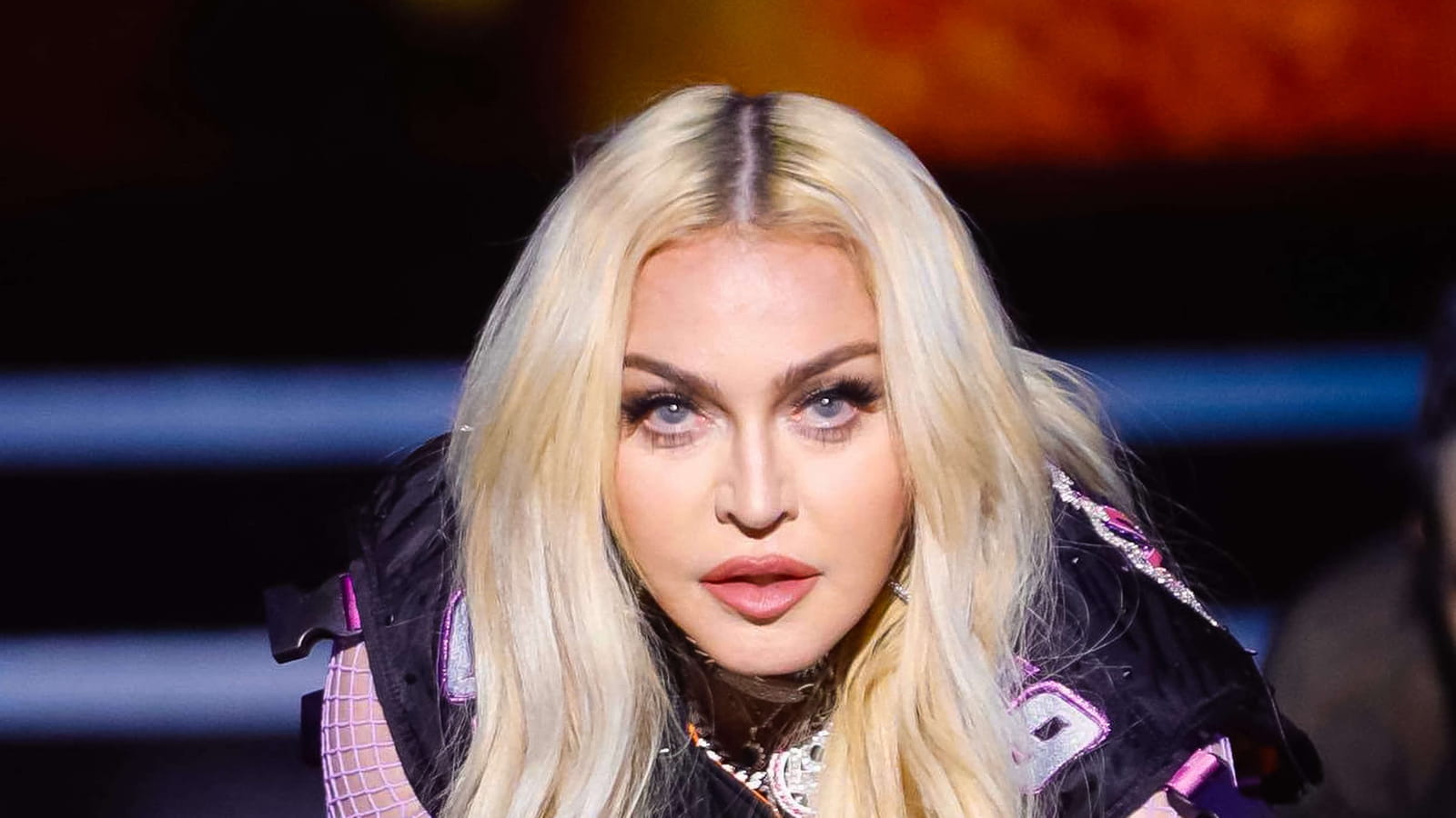 Cheveux blonds polaire
