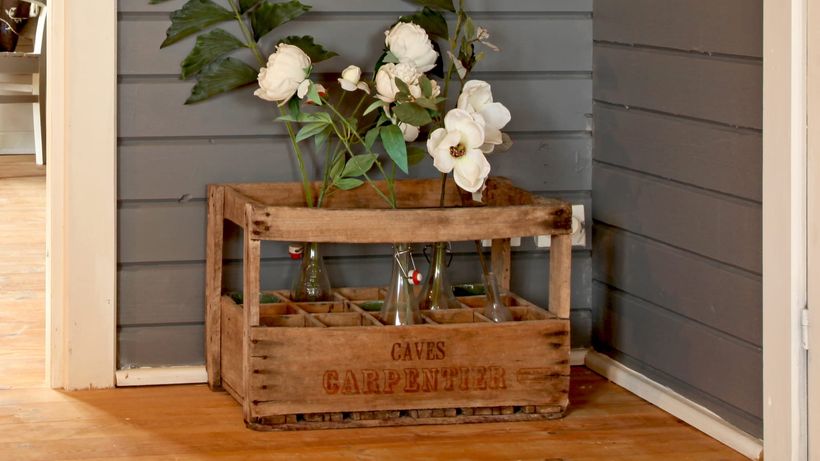 Caisse en bois florale