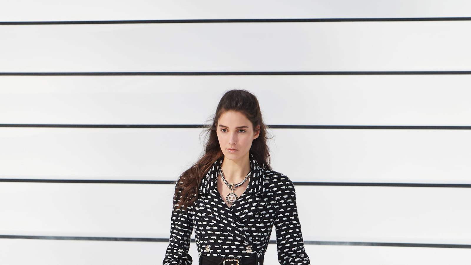 Look 25