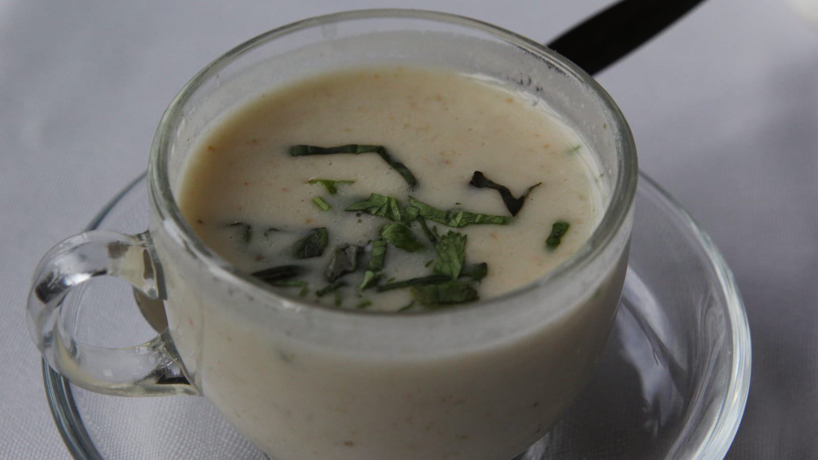 Soupe de lait de coco et épices