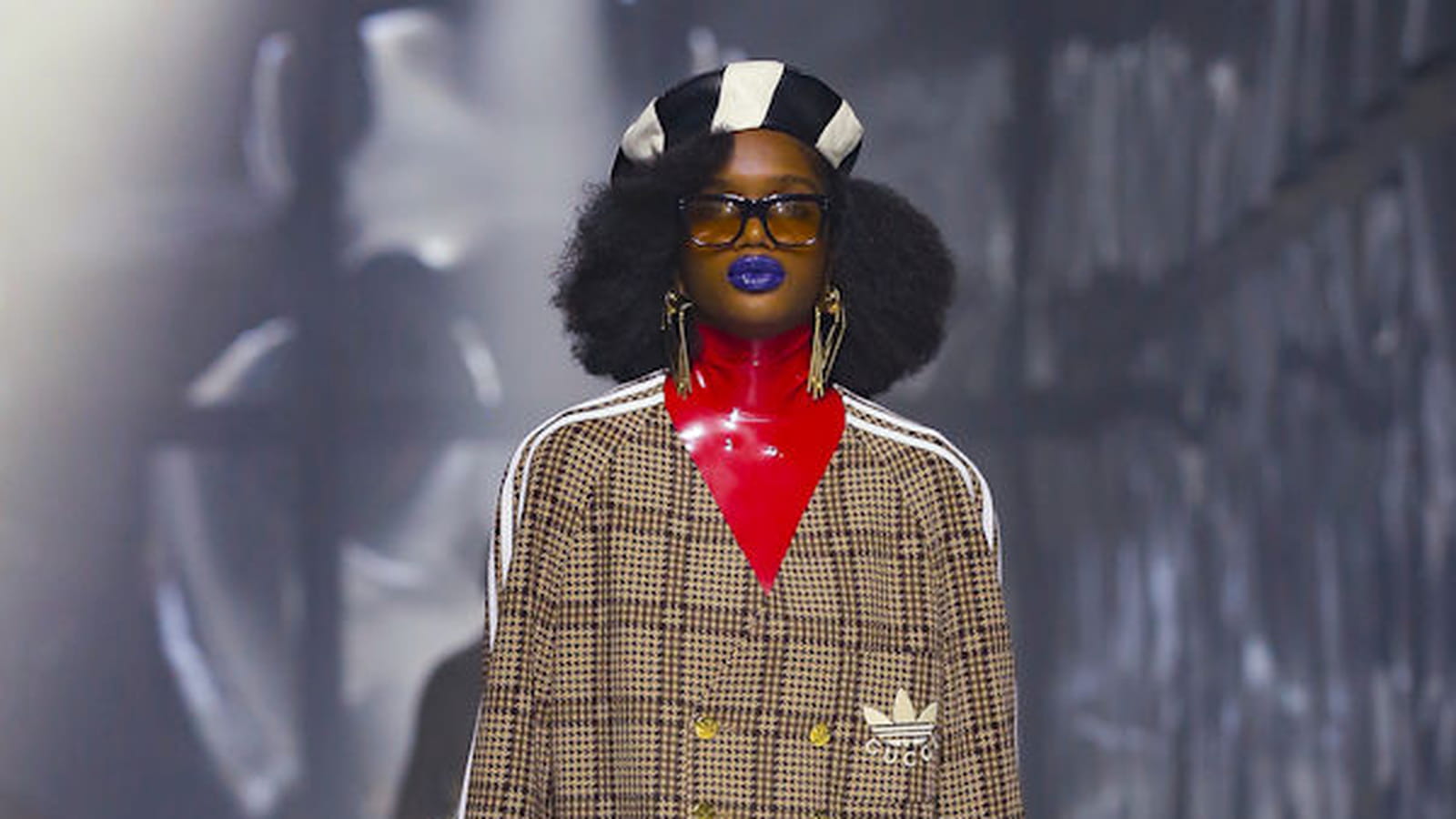 Look 50