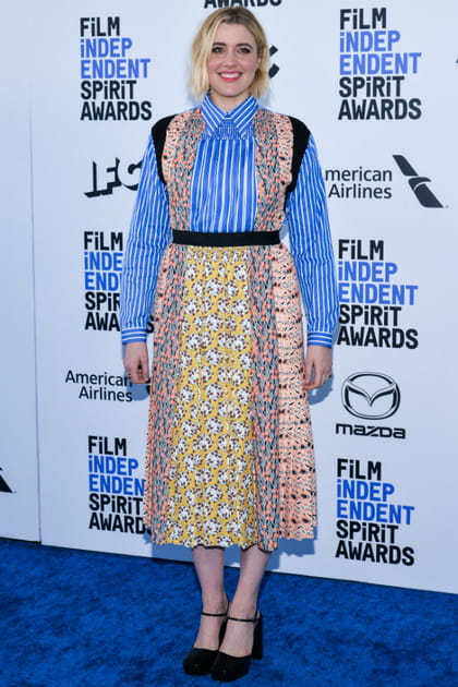 Greta Gerwig en m&eacute;lange d'imprim&eacute;s