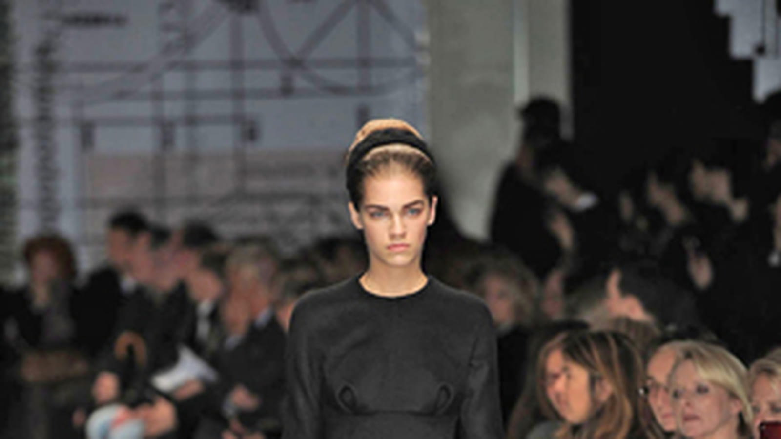 Prada révise ses classiques