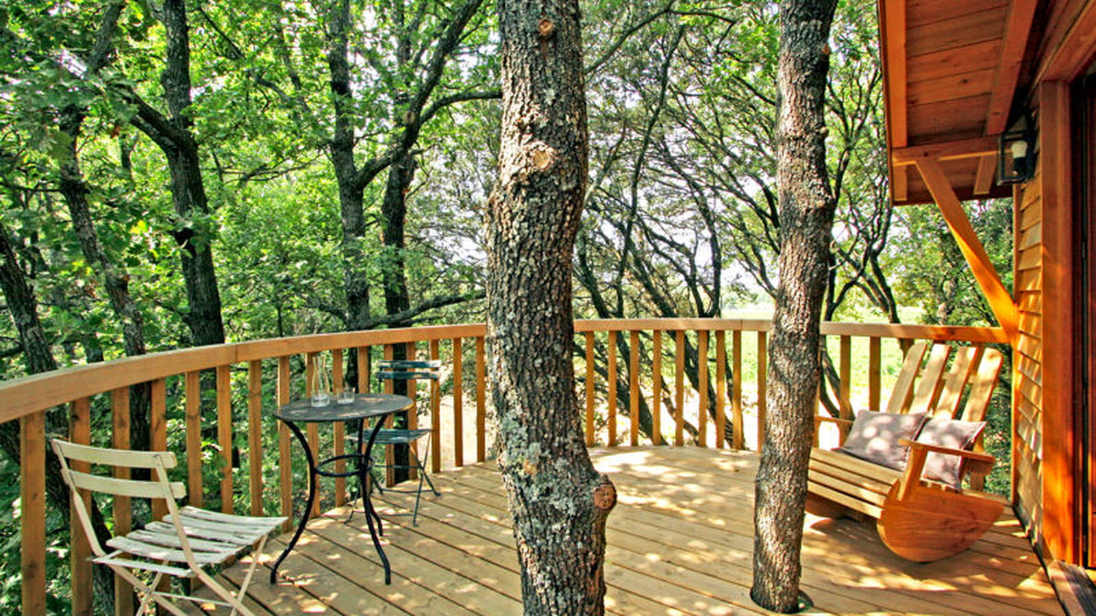 Balcon en forêt