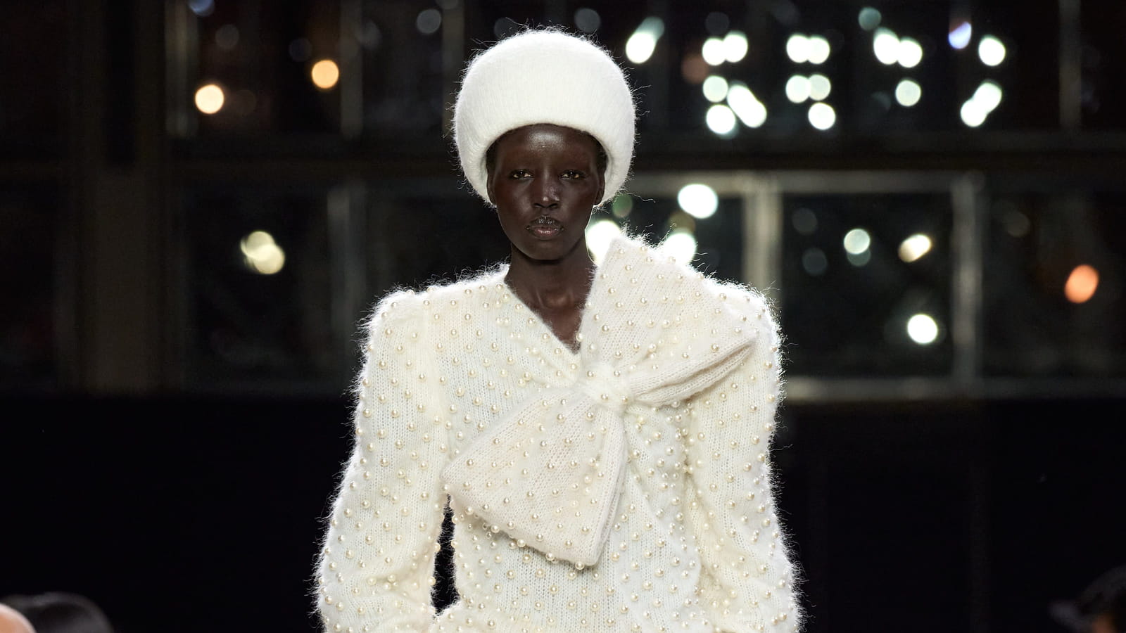 Look 13