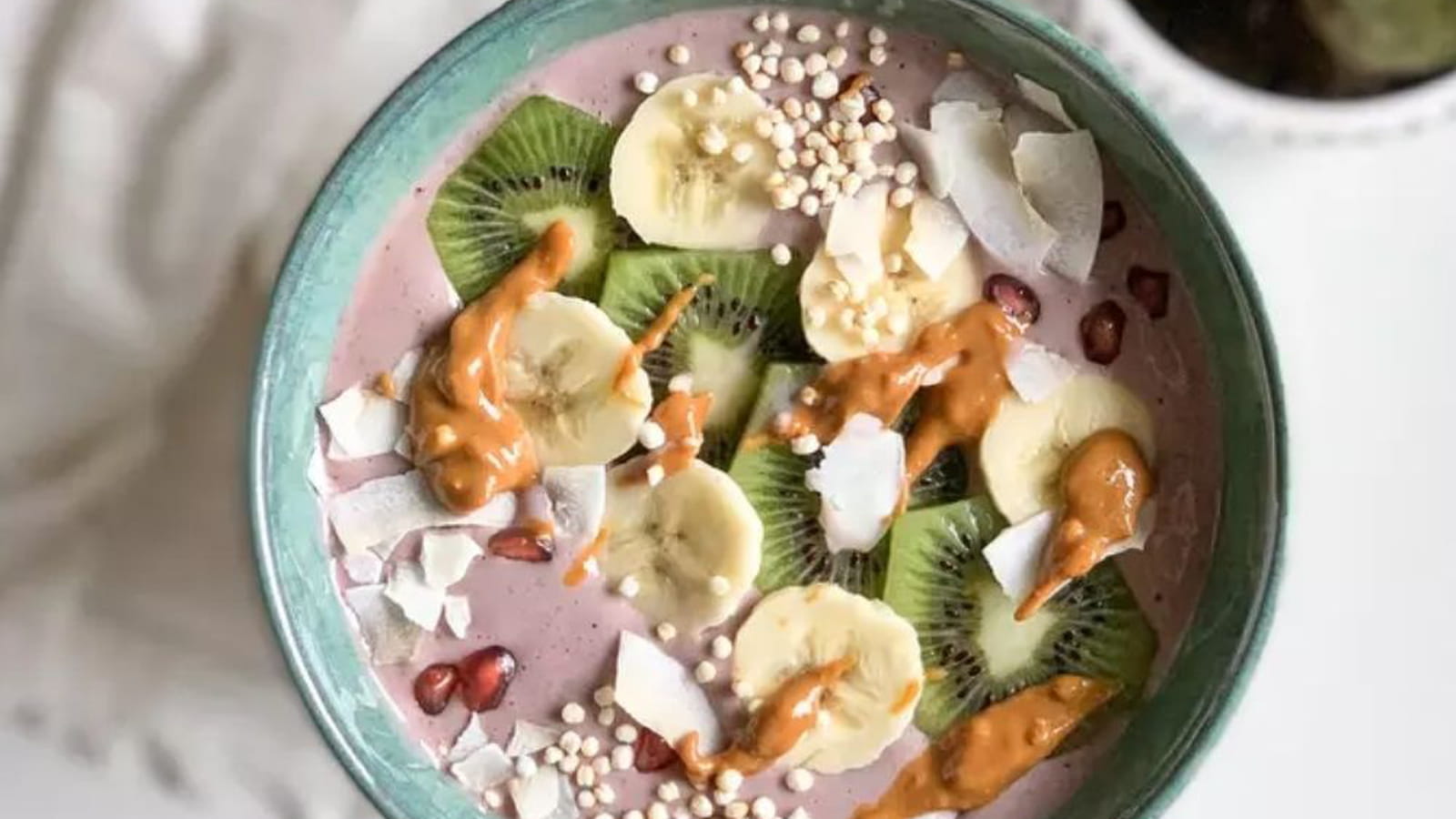 Smoothie bowl Vegan au quinoa soufflé