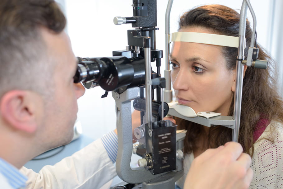 Névrite optique : c'est quoi, symptômes, quelle guérison ?