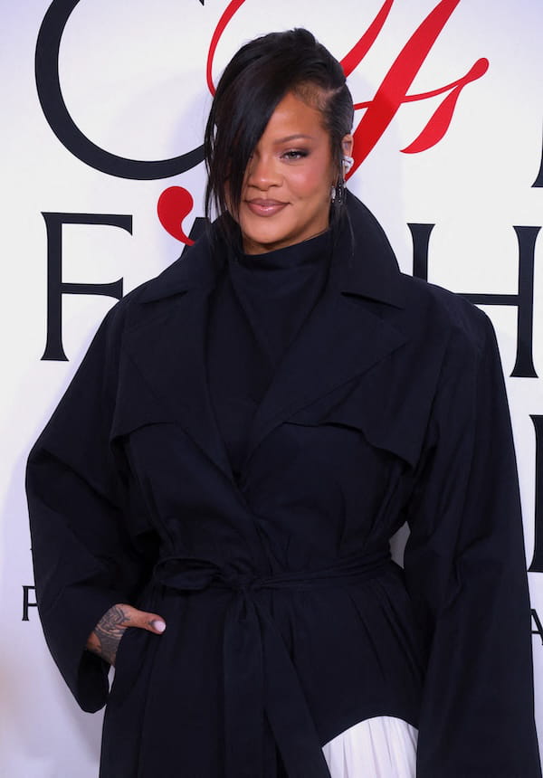 Rihanna-coiffure-années-2010