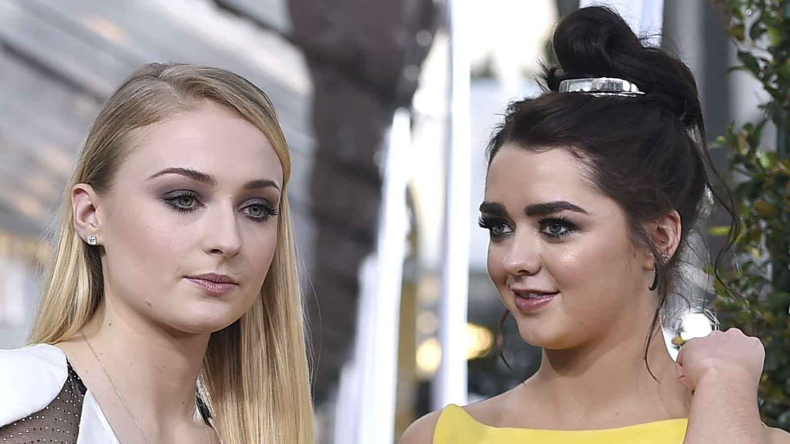 Maisie Williams et Sophie Turner