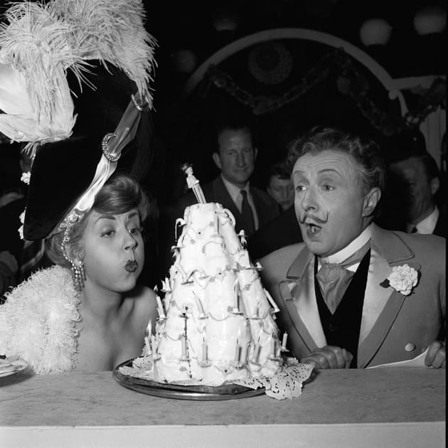 Suzy Delair célèbre les 57 ans de l'acteur et scénariste Noël-Noël