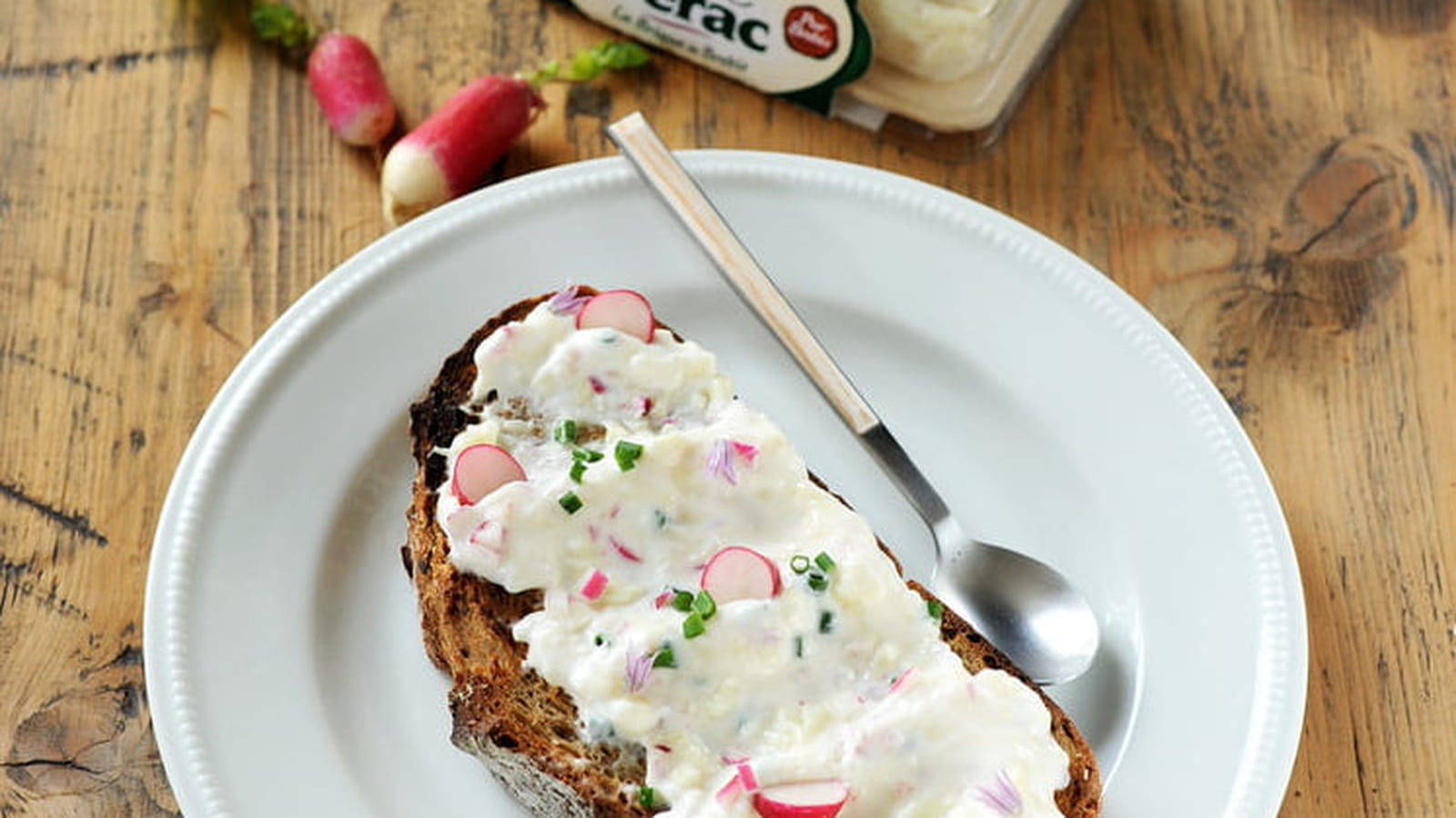 Tartinade à la brique Lou Pérac aux amandes et au thym