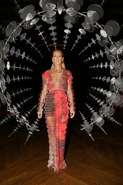 C&eacute;line Dion au d&eacute;fil&eacute; Iris Van Herpen