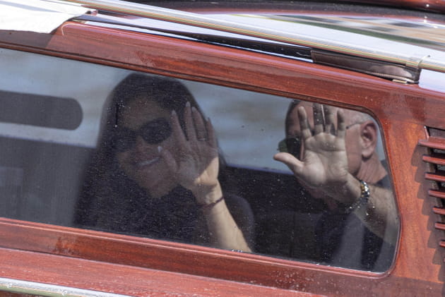 Jeff Bezos et Lauren Sanchez, aper&ccedil;us dans leur vaporetto &agrave; Venise