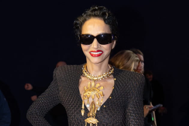 L'ex-mannequin Farida Khelfa prend la pose pour la soir&eacute;e du Figaro