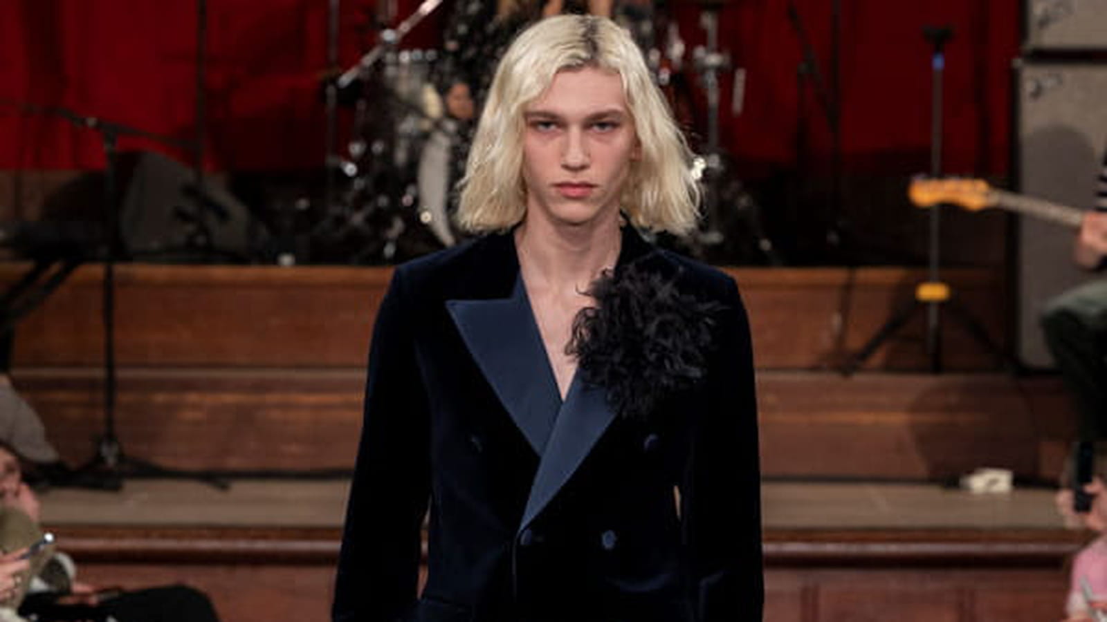 Look 39