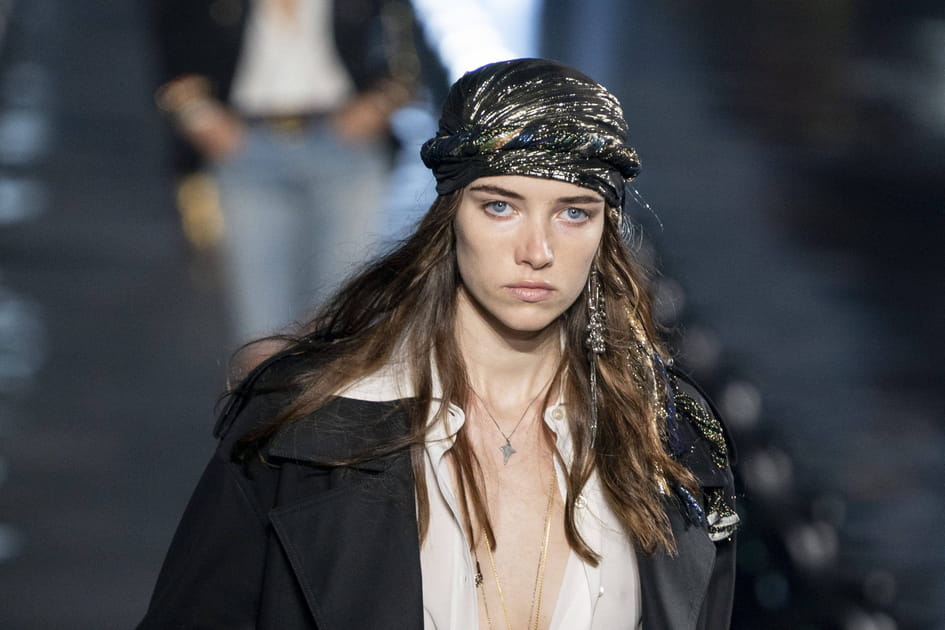 Le turban dans les cheveux