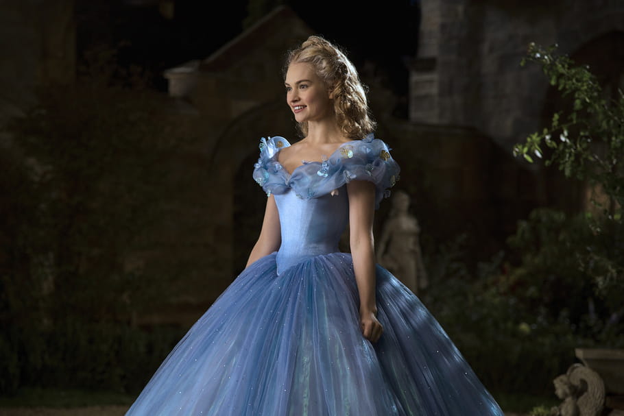 Pourquoi les petites filles aiment tant ressembler à des princesses ?