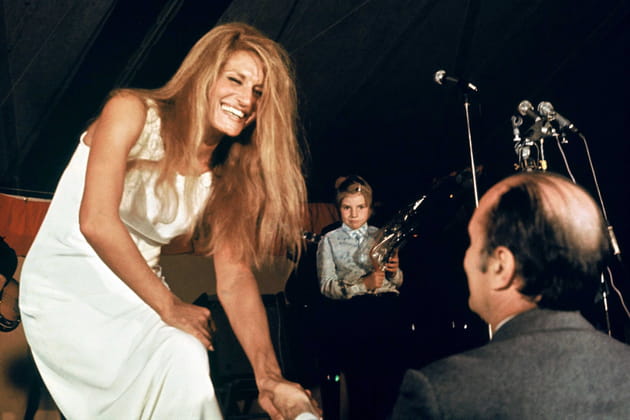 Fran&ccedil;ois Mitterrand a f&eacute;licit&eacute; Dalida apr&egrave;s son concert en 1972